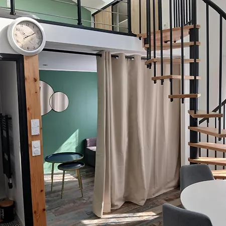 Casa Martinez أخْتيج بْخْ بورْدْيا